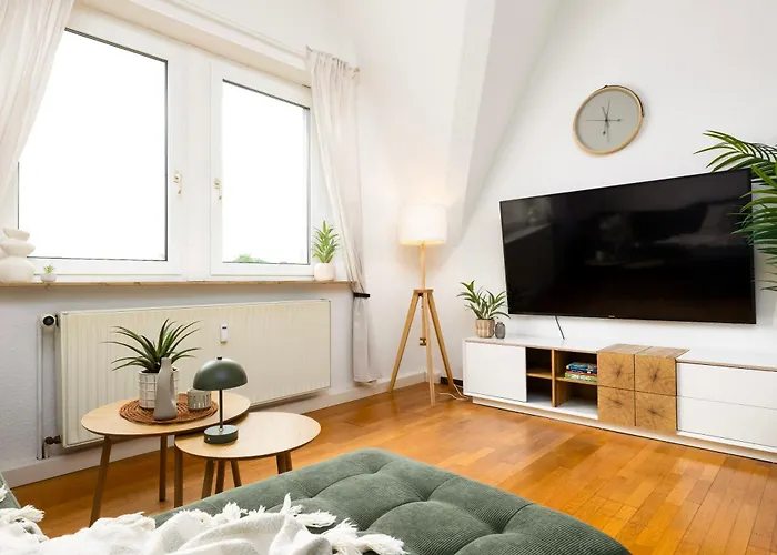 Staytime - Oak Loft Apartment